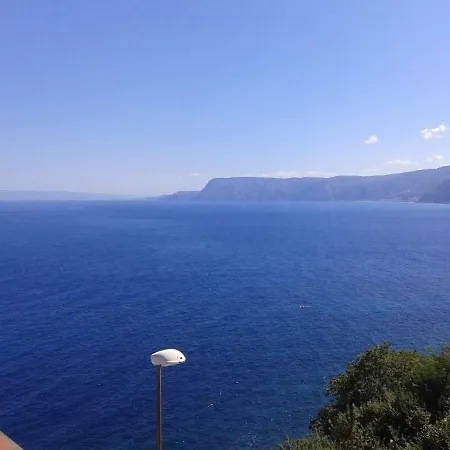 Bilocale Vista Mare Scilla